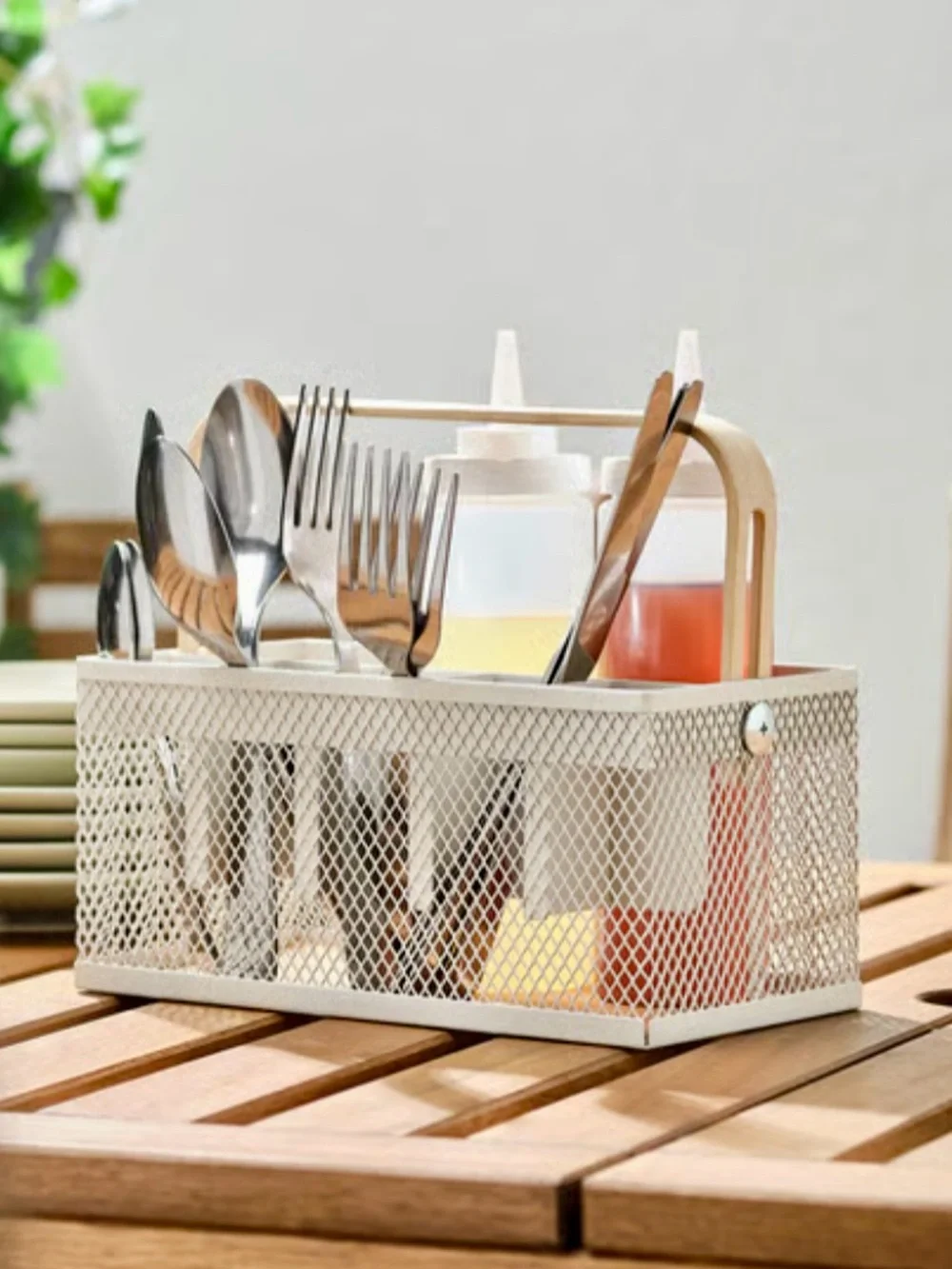 20 piece Cutlery and Metal Mesh Caddy with Bamboo Handle - White
